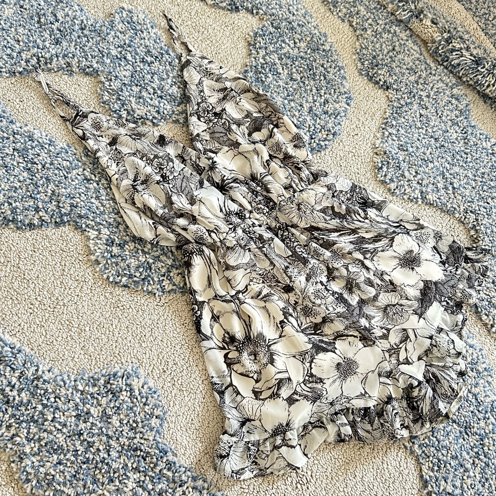 Audrey 3+1 black and ivory floral romper